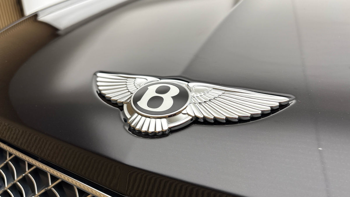 Bentley Bentayga Image 24
