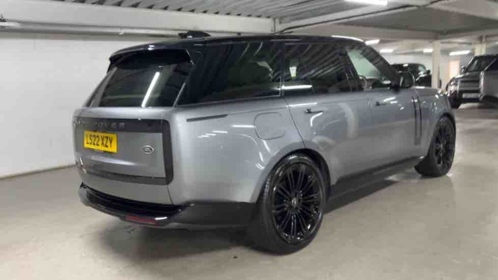 More views of Land Rover Range Rover