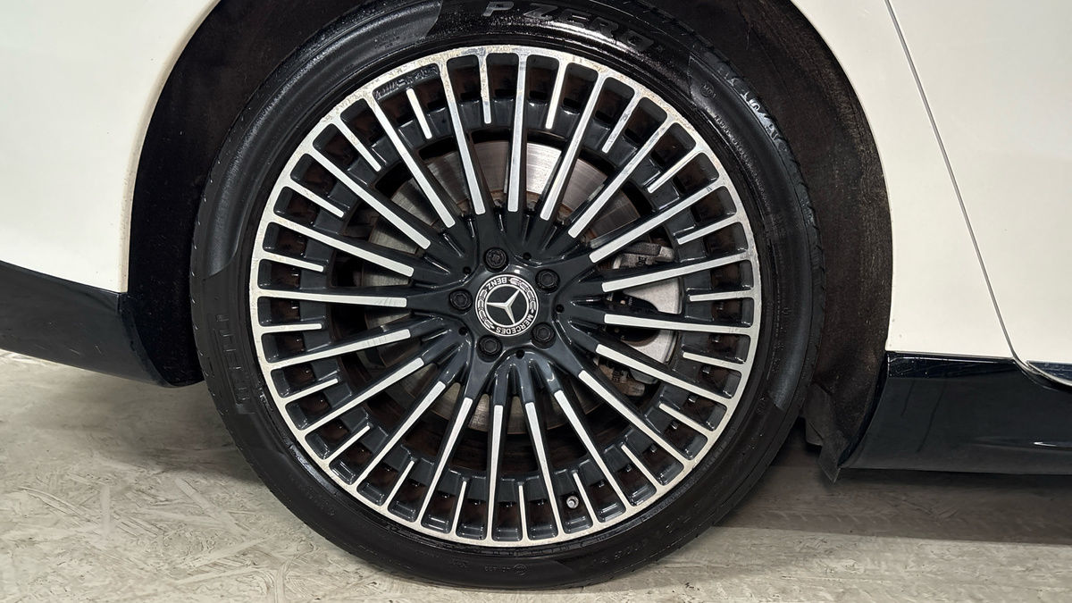 Mercedes-Benz EQS Image 10