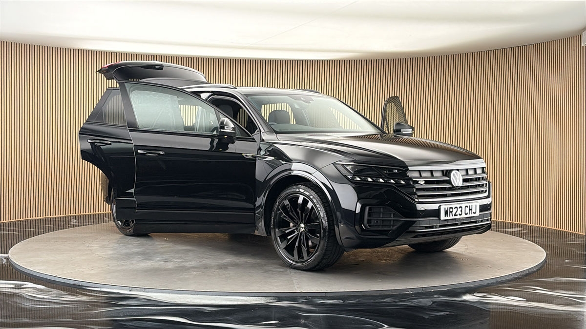 More views of Volkswagen Touareg