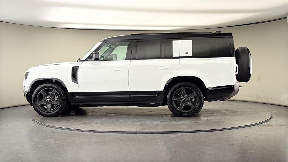 More views of Land Rover Defender 130