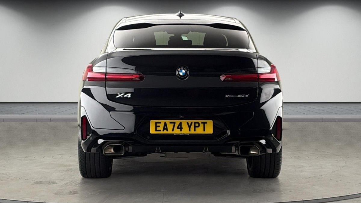 BMW X4 Image 4