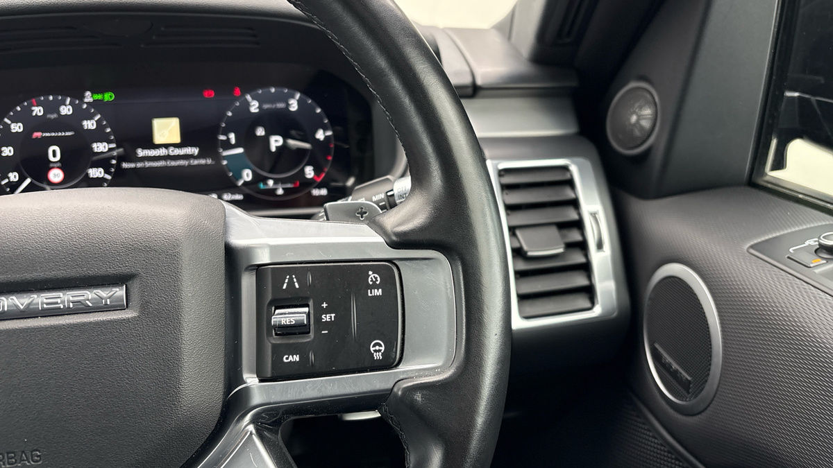Land Rover Discovery Image 14