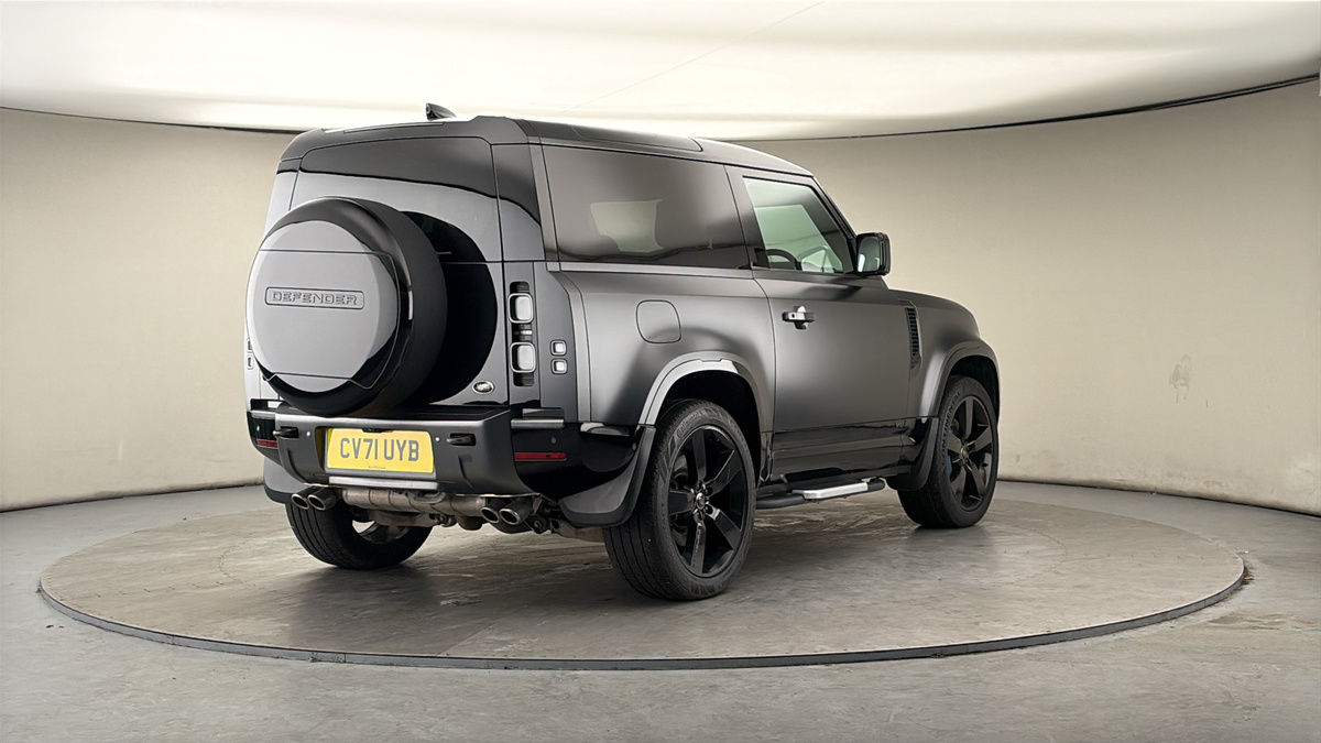 More views of Land Rover Defender 90