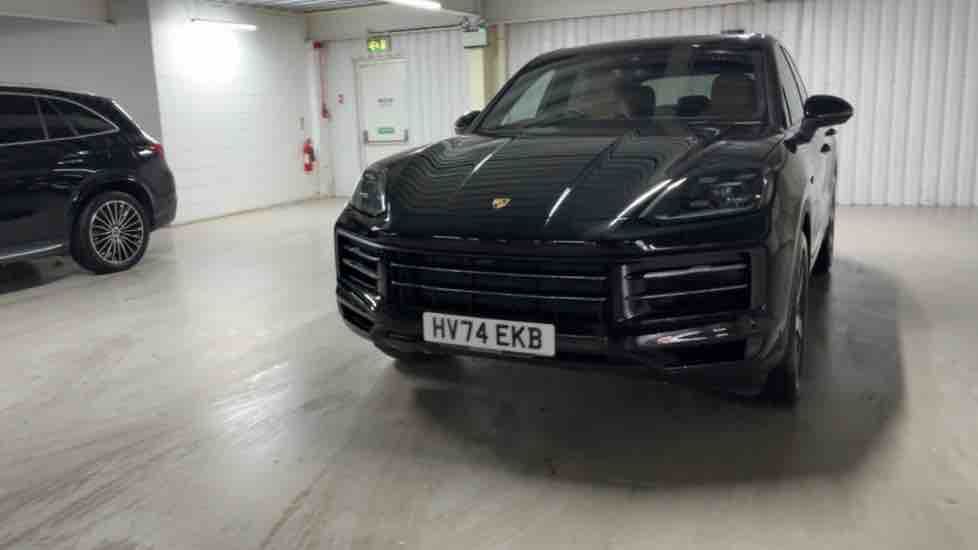 More views of Porsche Cayenne