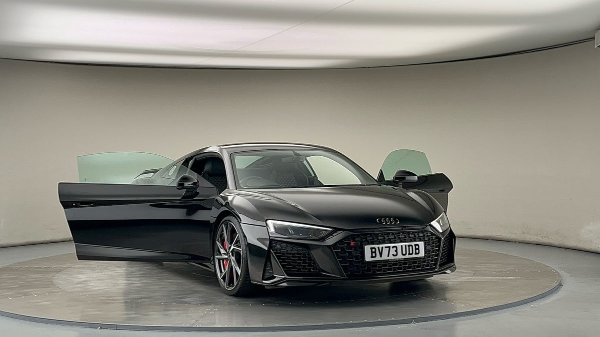 More views of Audi R8