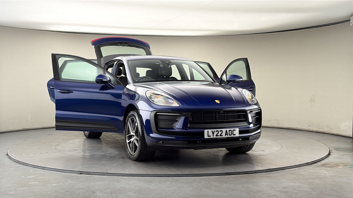 More views of Porsche Macan