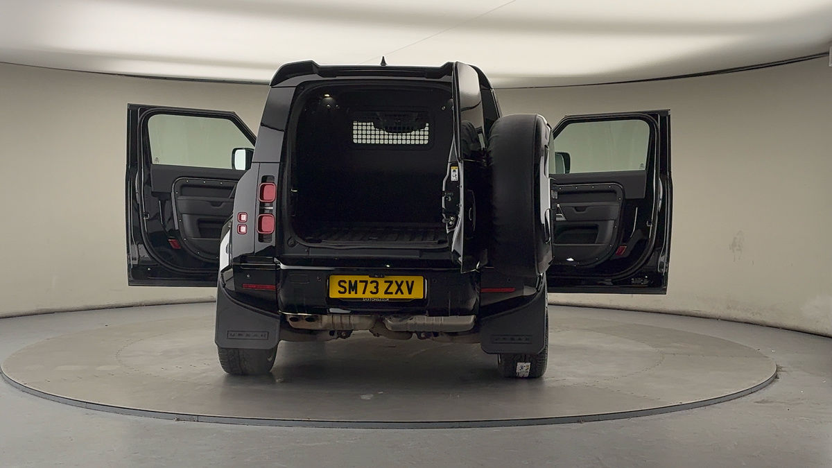 More views of Land Rover Defender 90