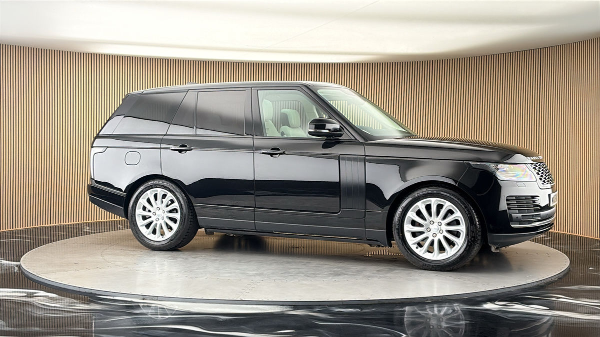 More views of Land Rover Range Rover