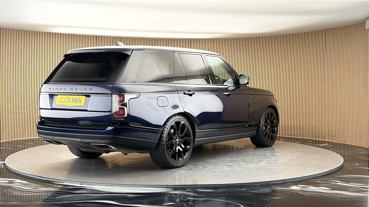 More views of Land Rover Range Rover