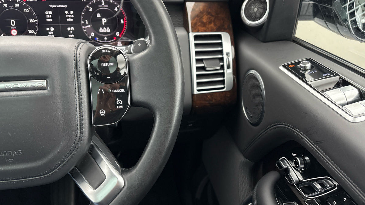 Land Rover Range Rover Image 14