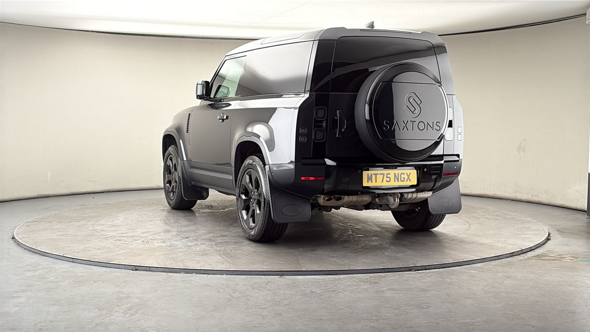 More views of Land Rover Defender 90
