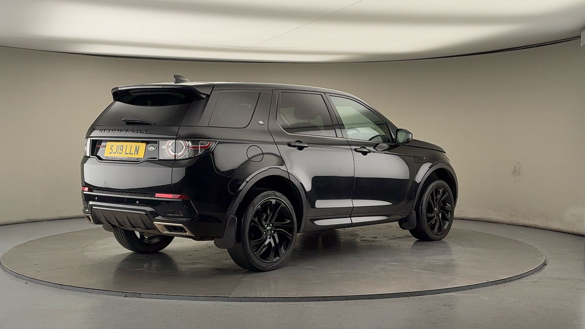 Land Rover Discovery Sport Image 21