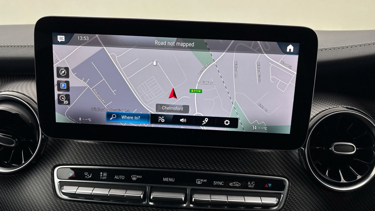 Mercedes-Benz V Class Image 17