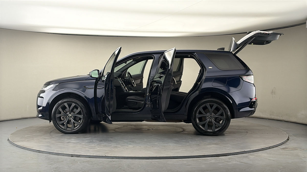 More views of Land Rover Discovery Sport