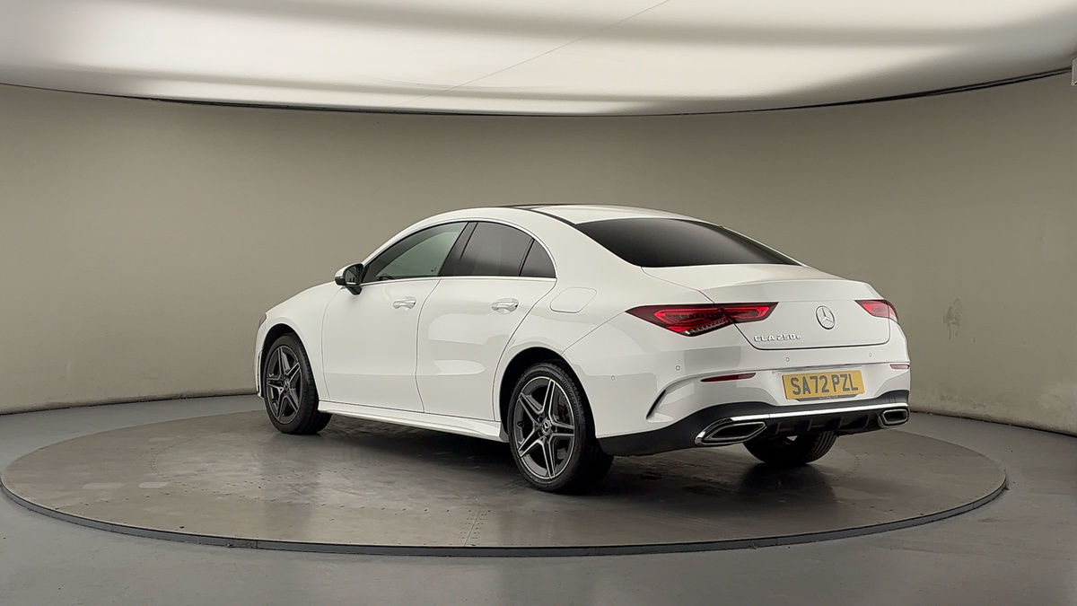 Mercedes-Benz CLA Image 2