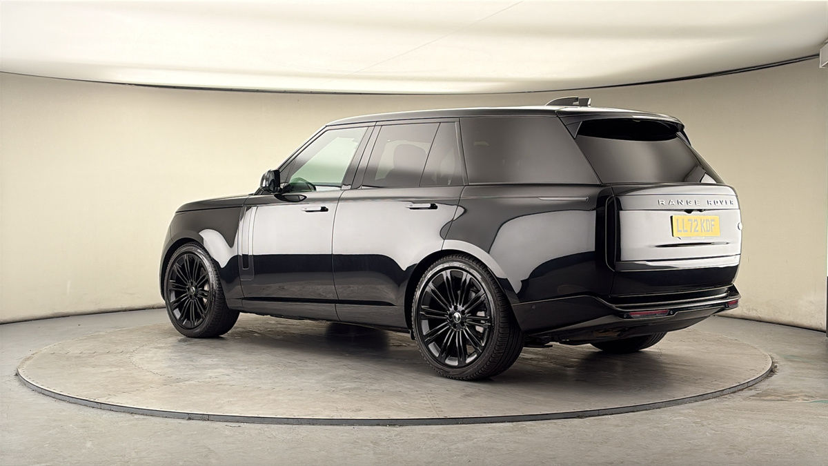 More views of Land Rover Range Rover