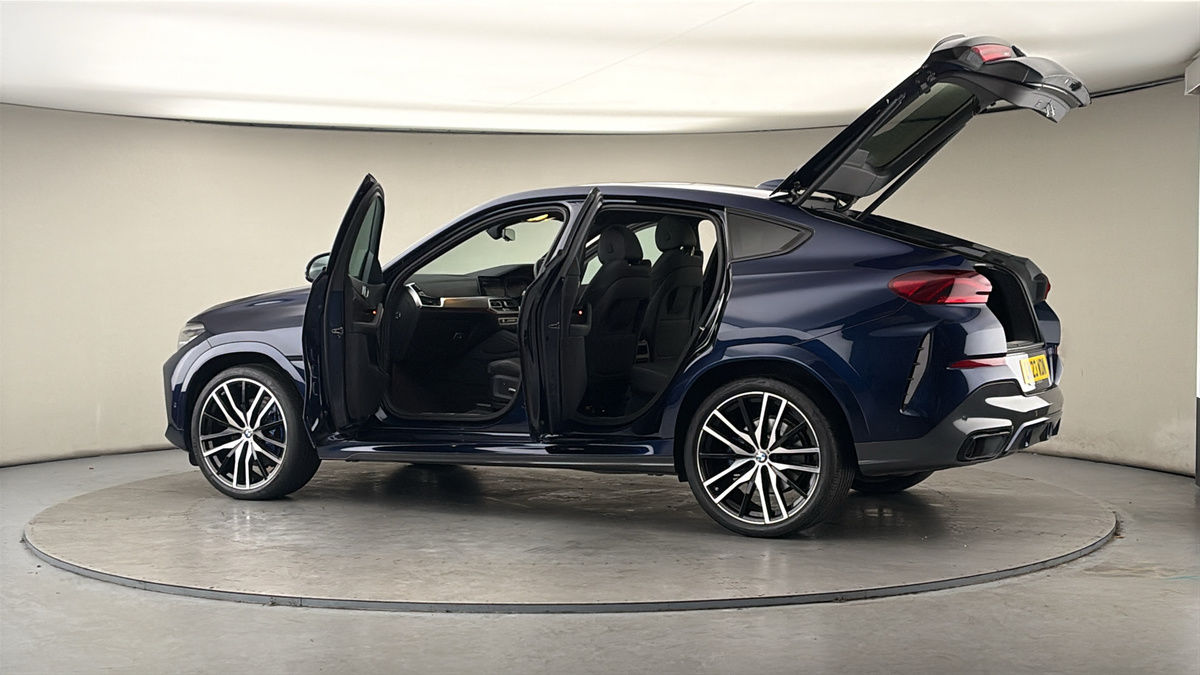 More views of BMW X6