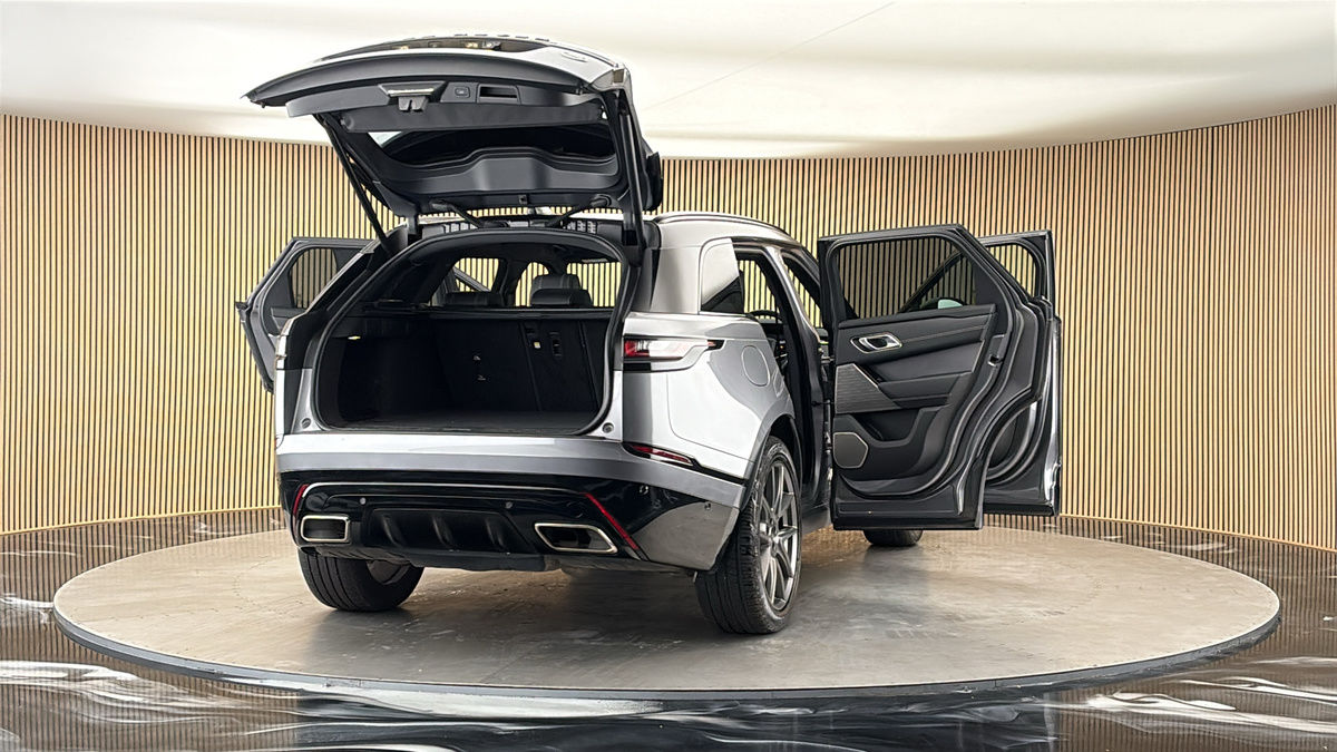 More views of Land Rover Range Rover Velar