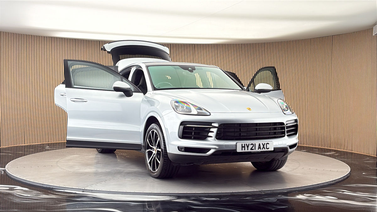 More views of Porsche Cayenne