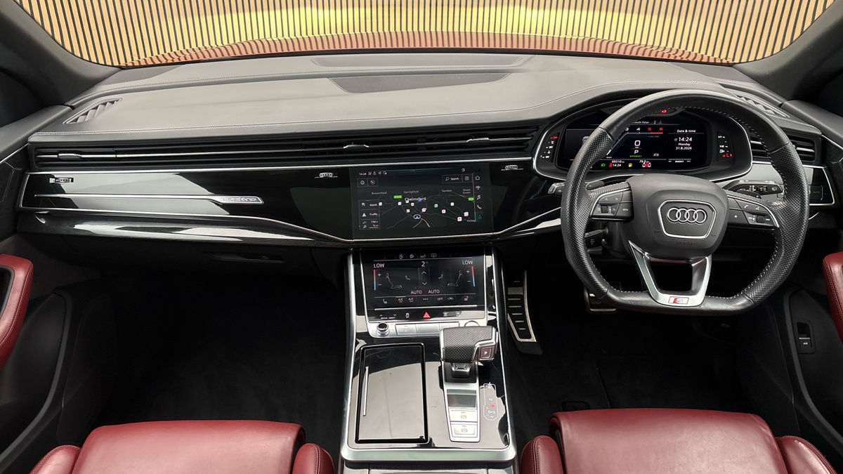 Audi SQ8 Image 12