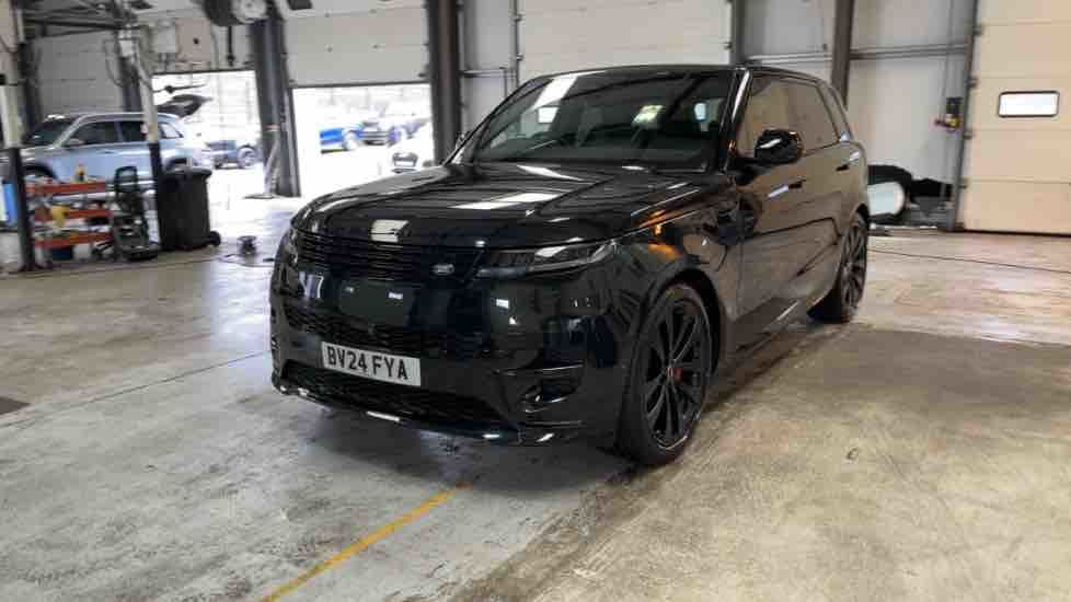 More views of Land Rover Range Rover Sport