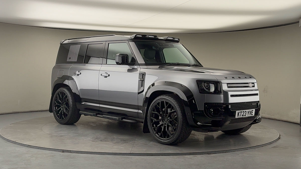 More views of Land Rover Defender 110