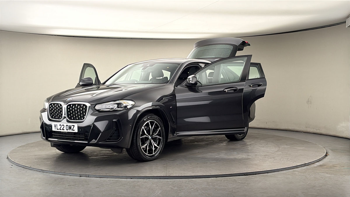 More views of BMW X4