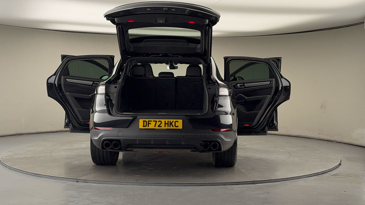 More views of Porsche Cayenne