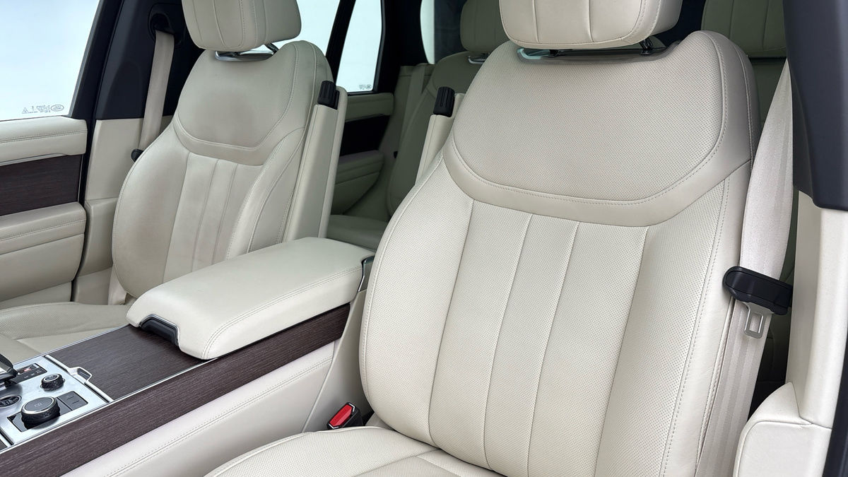 Land Rover Range Rover Image 7