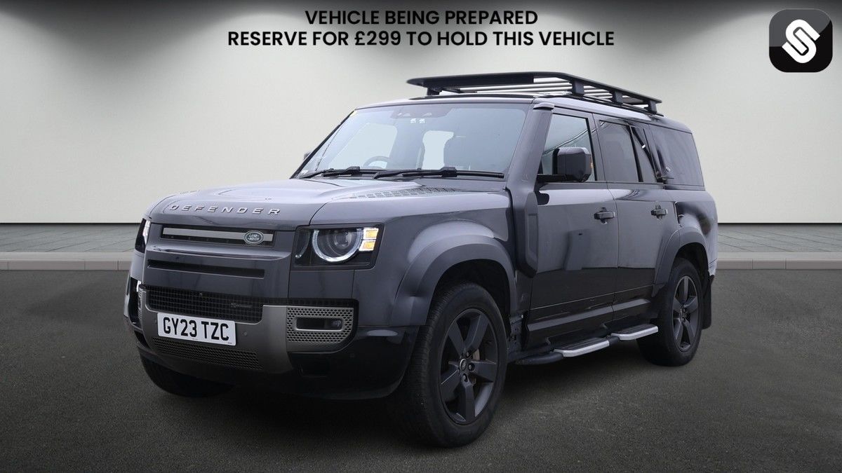 Land Rover Defender 130 Image 2