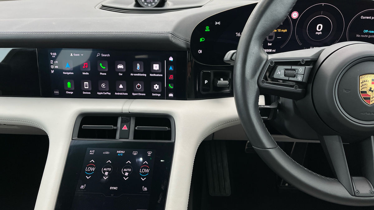 Porsche Taycan Image 13