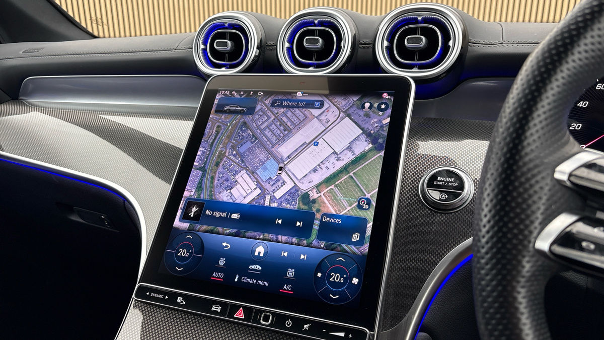 Mercedes-Benz GLC Image 17
