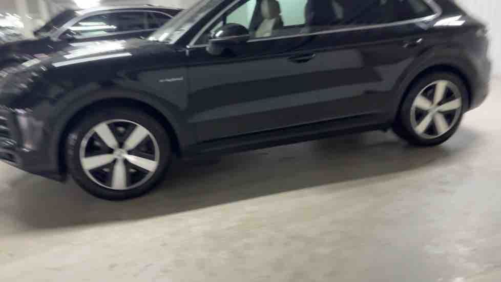 More views of Porsche Cayenne