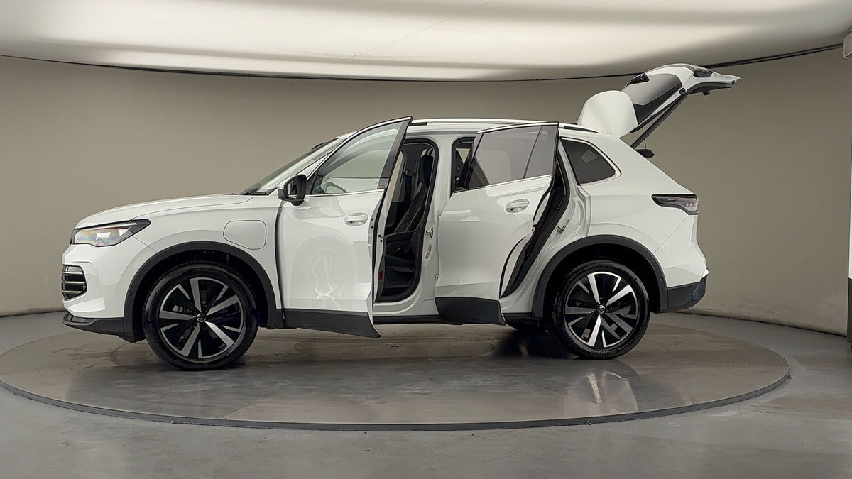 More views of Volkswagen Tiguan