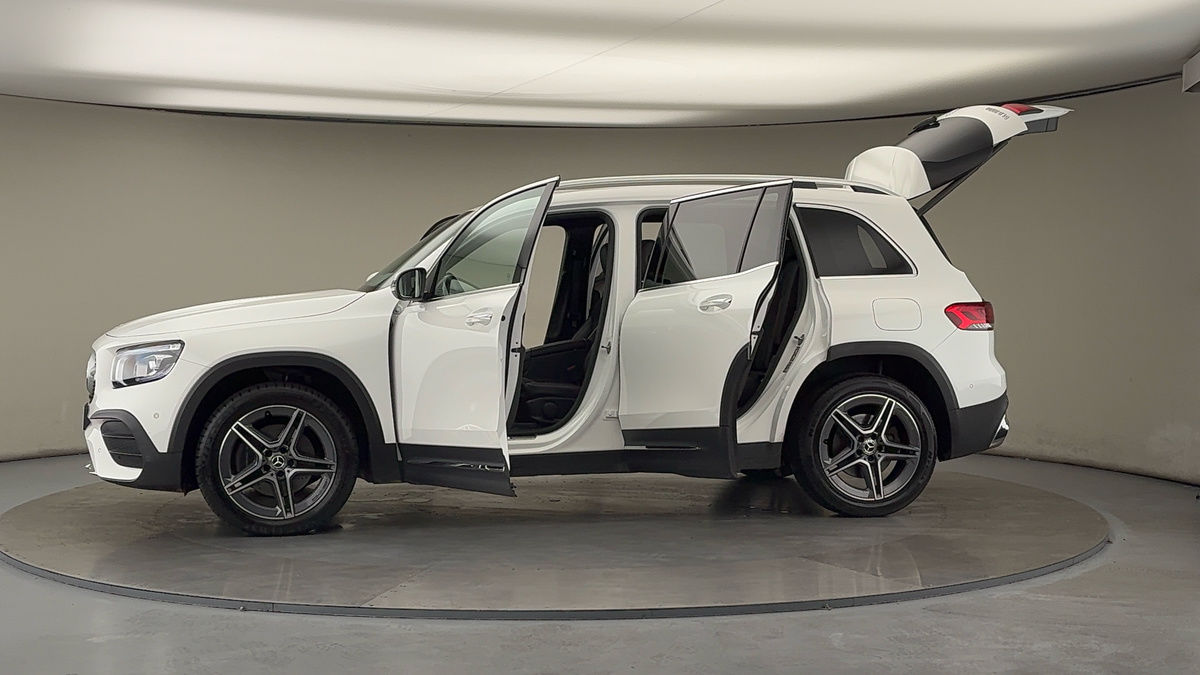 More views of Mercedes-Benz GLB