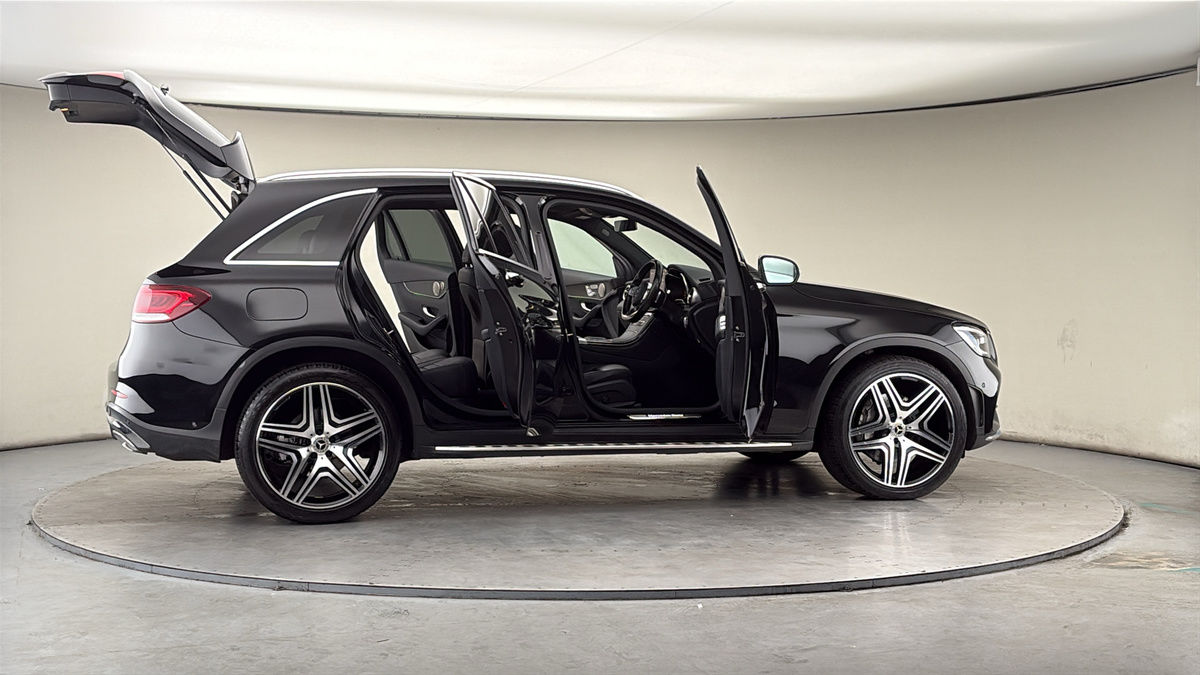 More views of Mercedes-Benz GLC