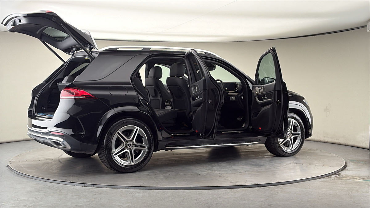 More views of Mercedes-Benz GLE