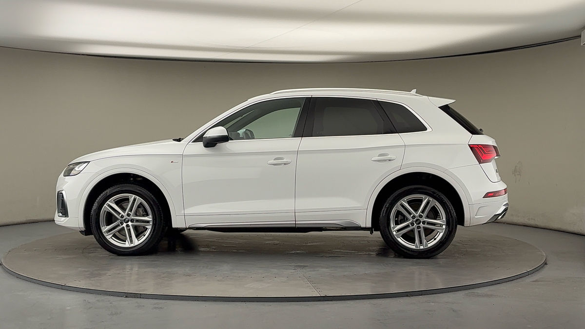 More views of Audi Q5