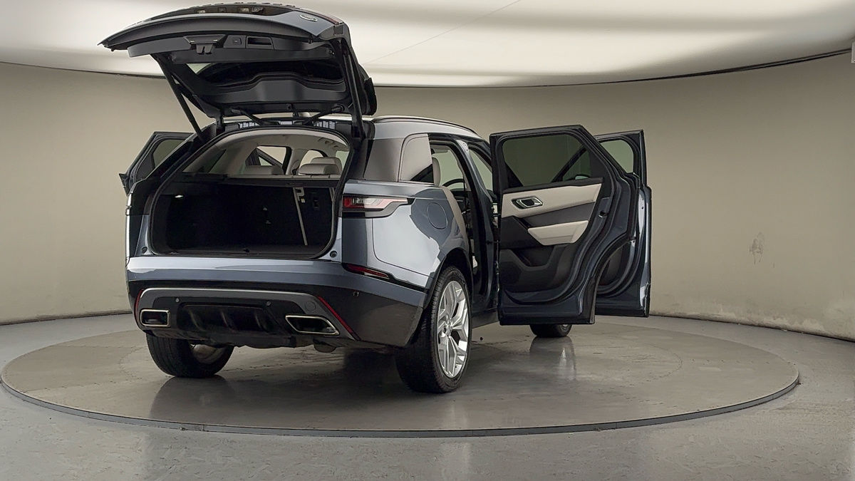 More views of Land Rover Range Rover Velar