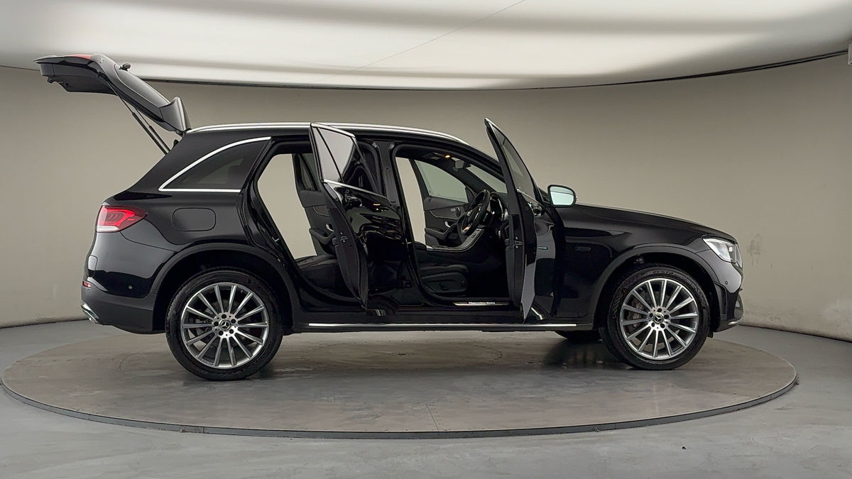 More views of Mercedes-Benz GLC