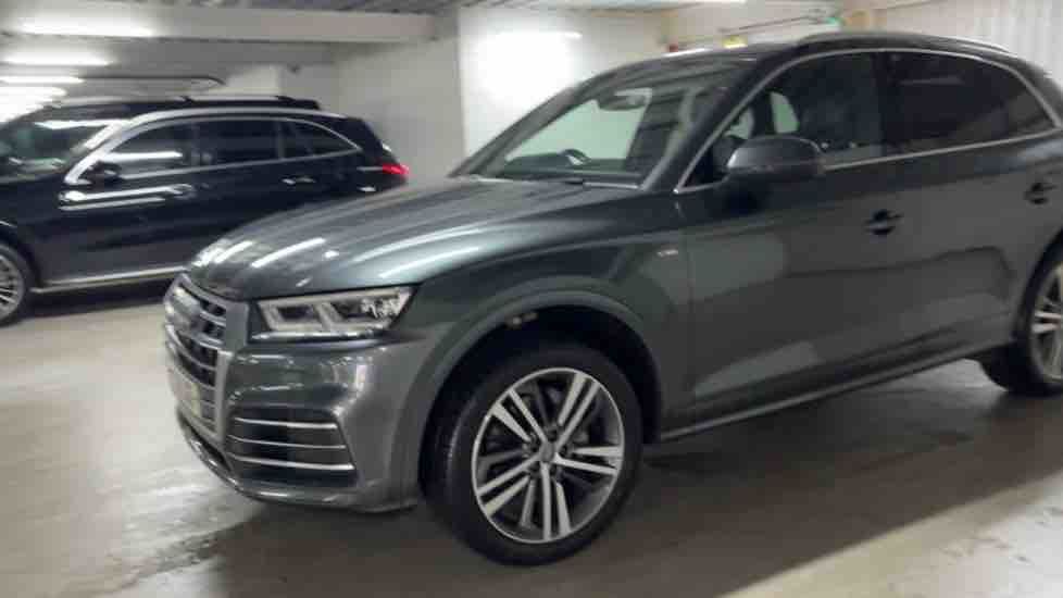 More views of Audi Q5