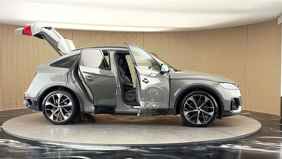 More views of Audi SQ5