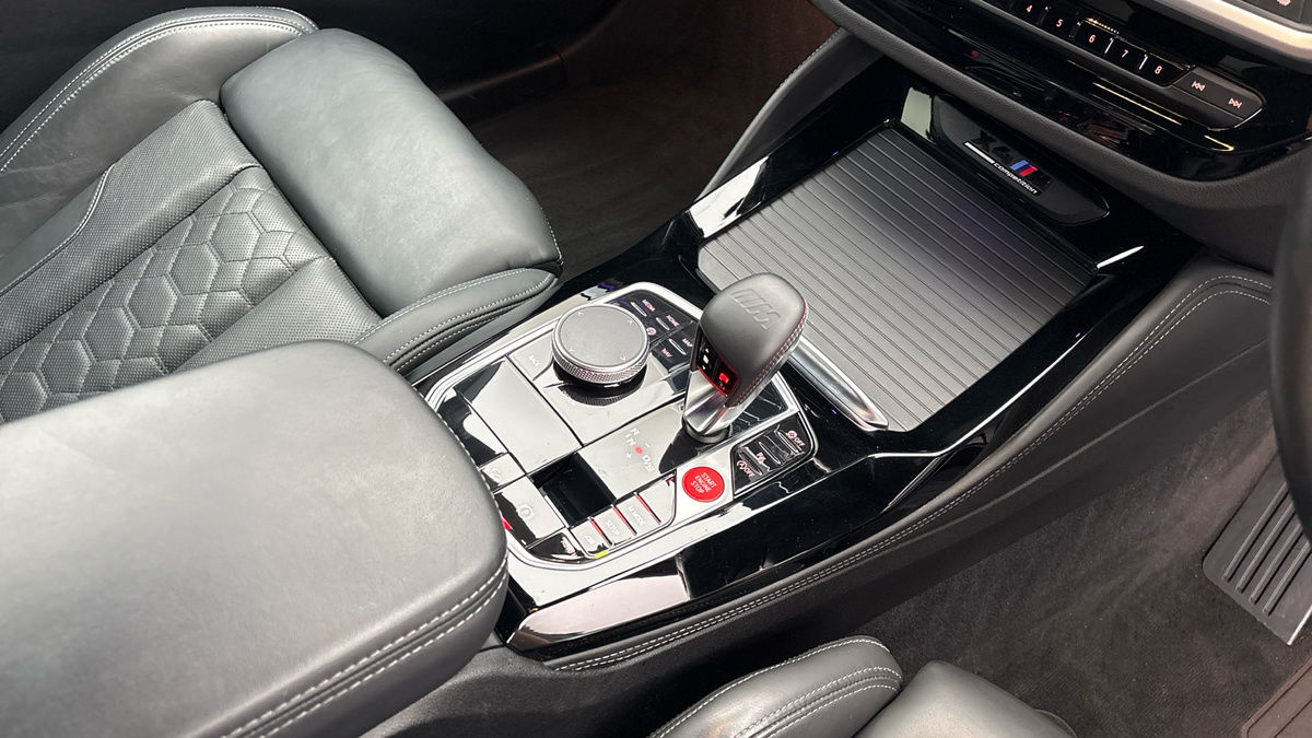 More views of BMW X4 M