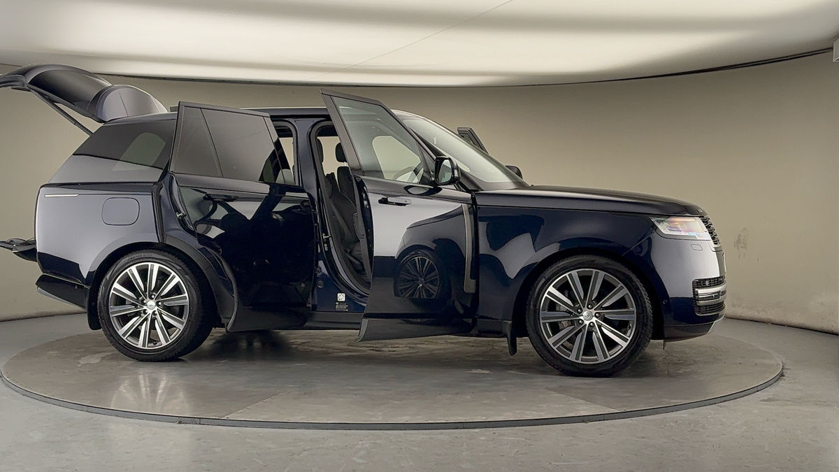 More views of Land Rover Range Rover