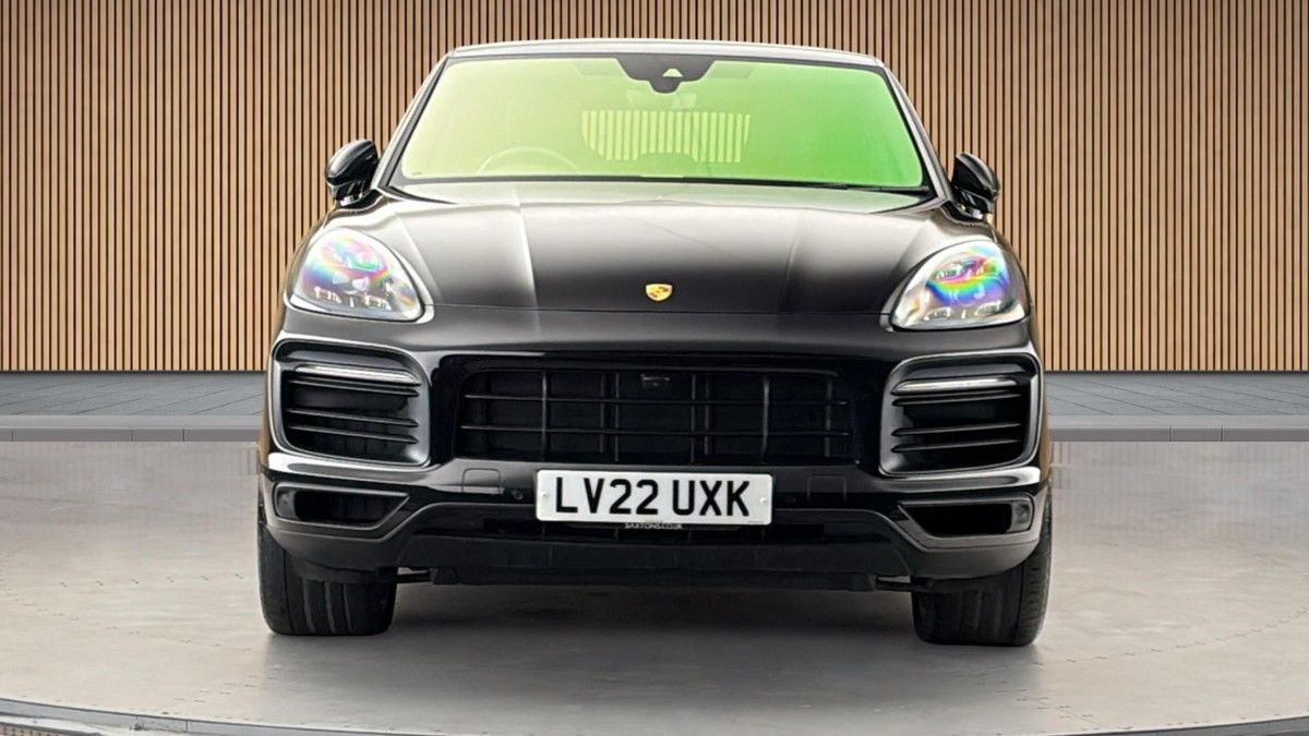 Porsche Cayenne Image 3