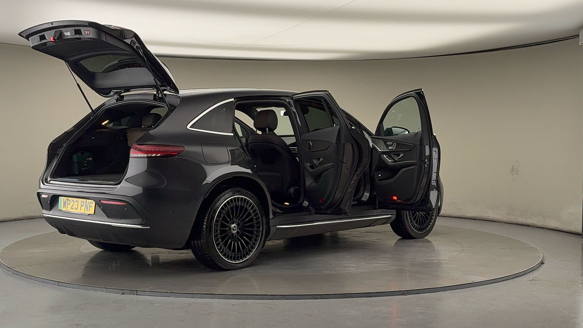 More views of Mercedes-Benz EQC