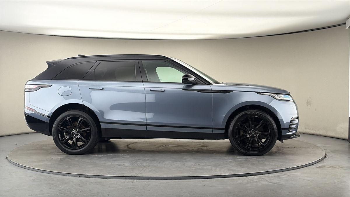 More views of Land Rover Range Rover Velar