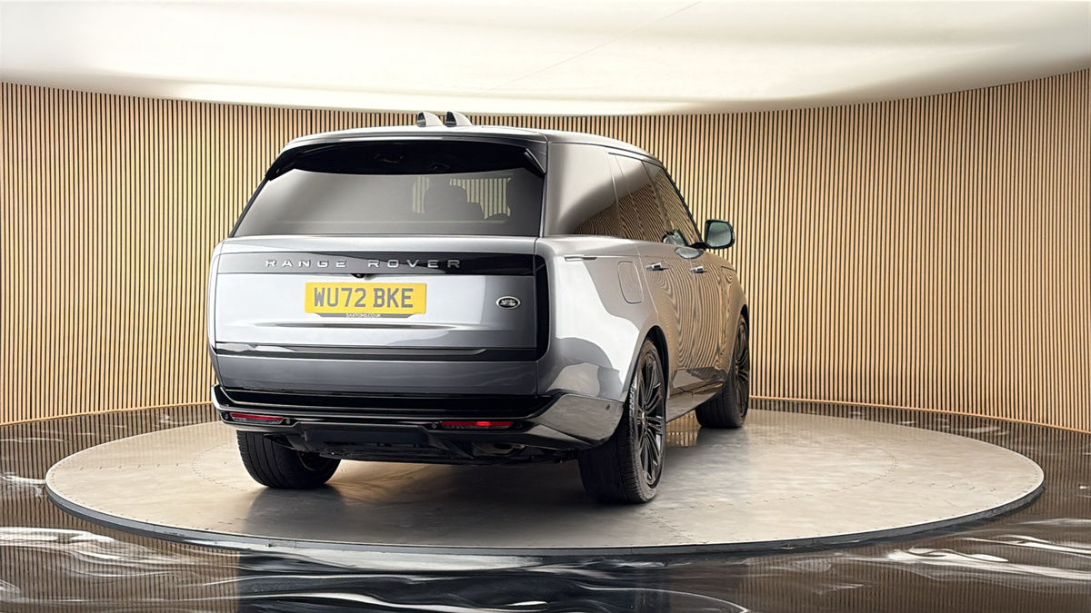 More views of Land Rover Range Rover