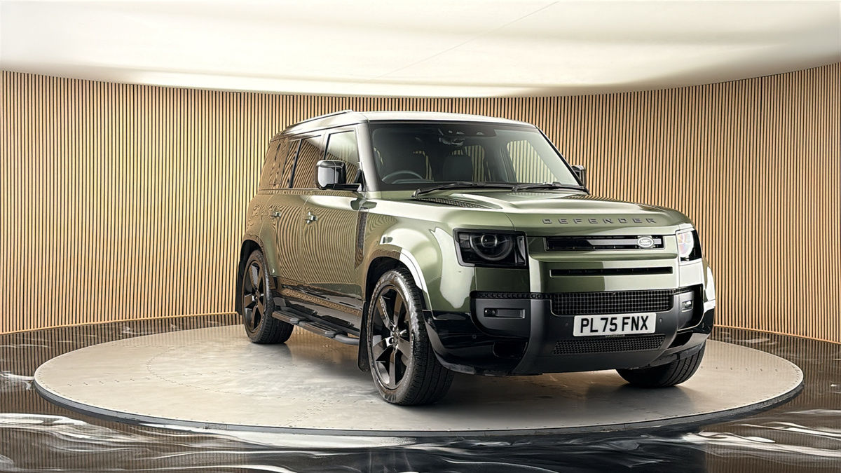 More views of Land Rover Defender 110